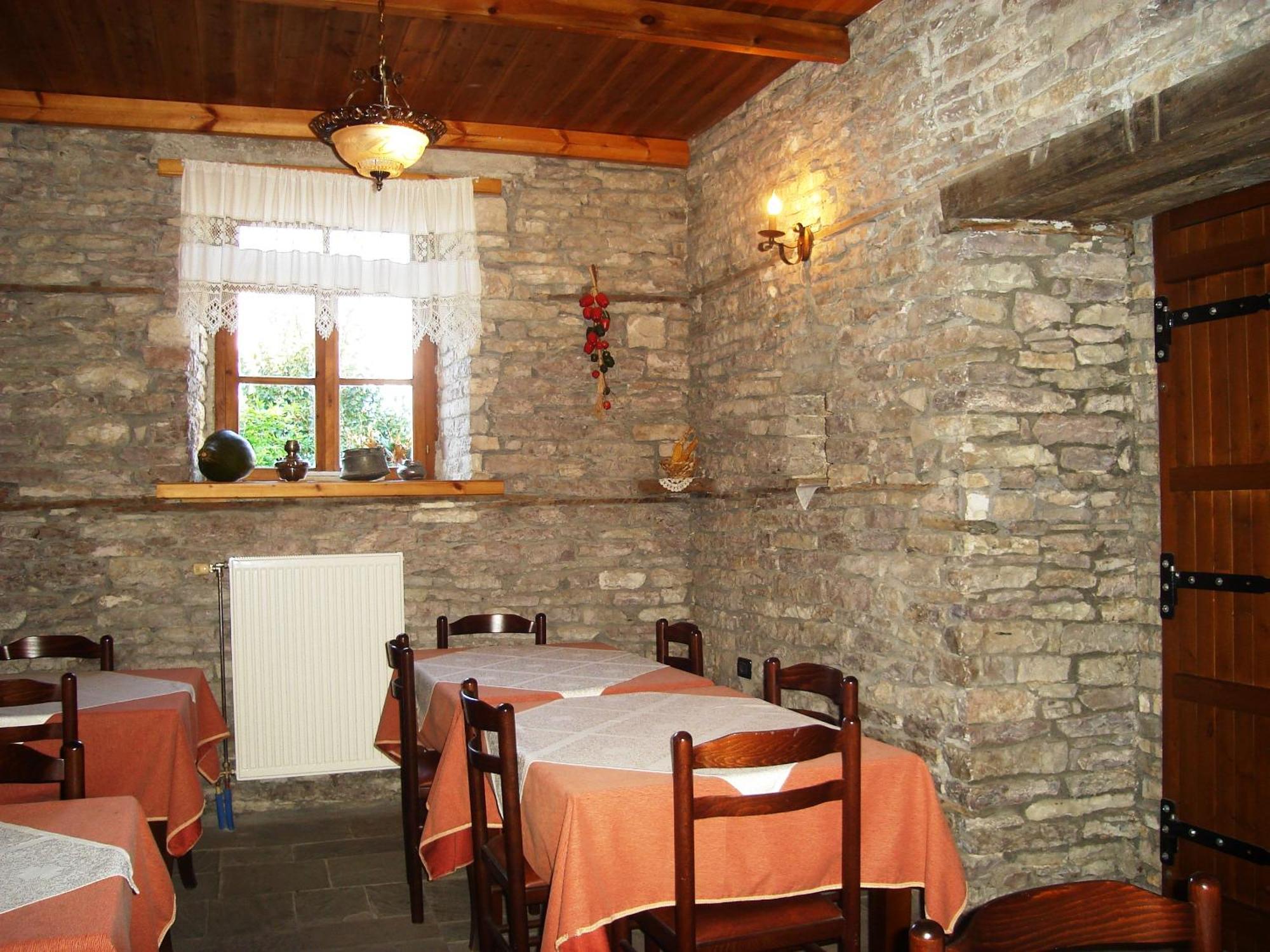 Hotel Kalemi Gjirokaster Exterior photo